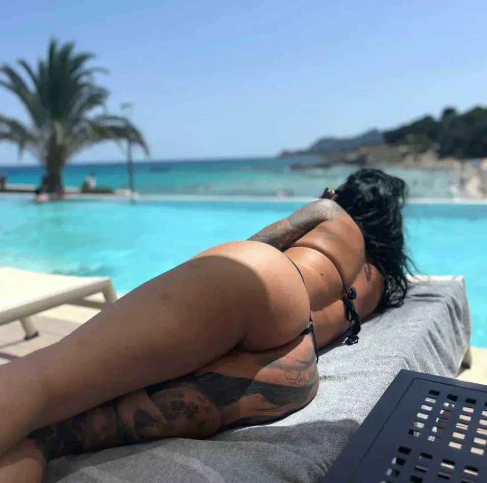 Nadia, 28