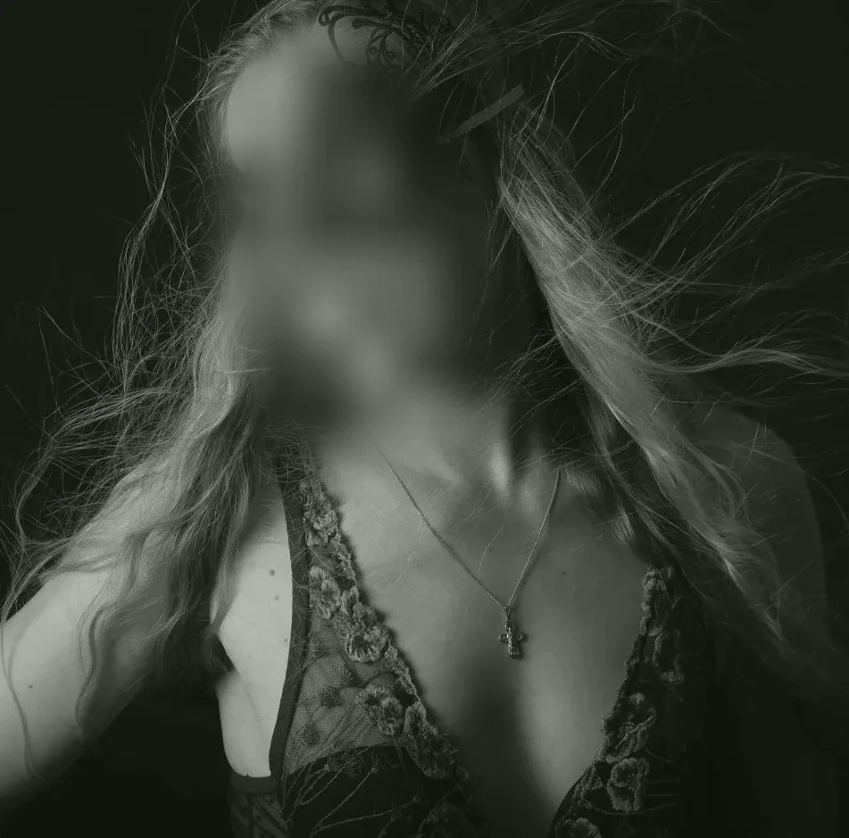 Olivia, 34