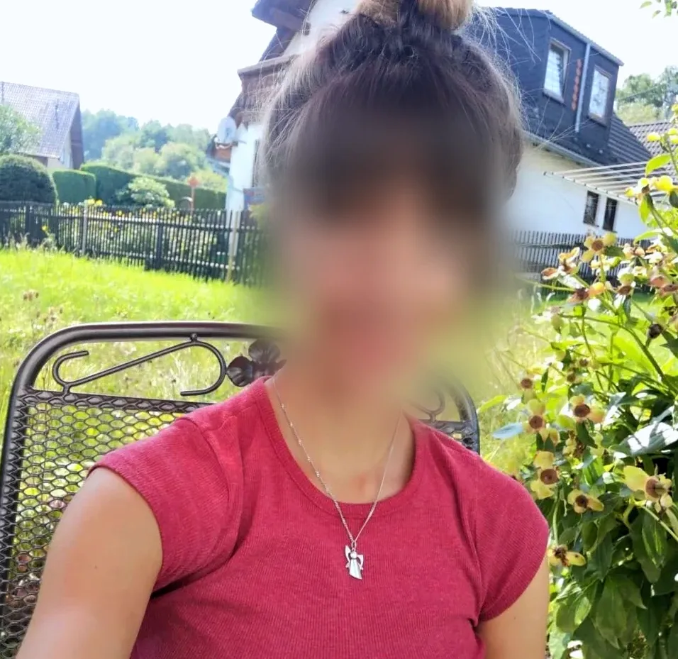Simran, 24